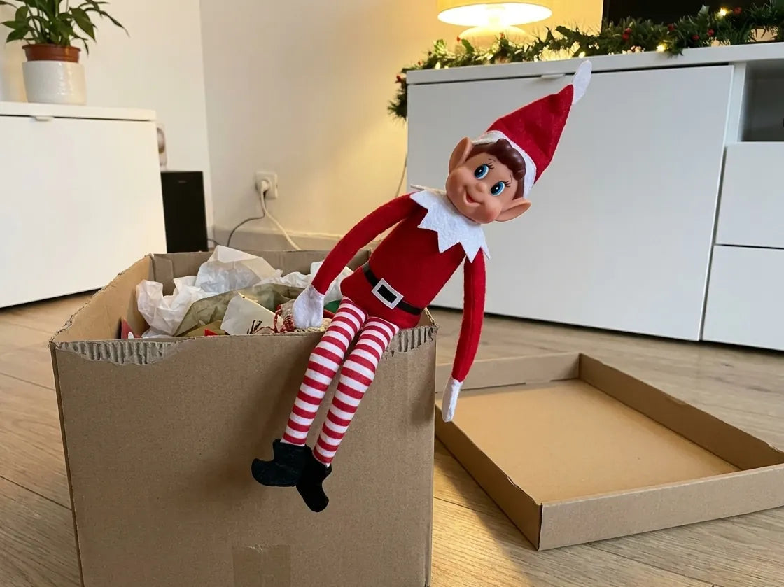 arrivée du lutin farceur dans une boîte